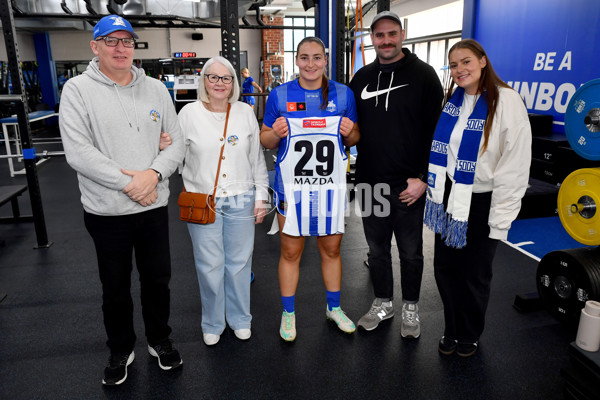 AFLW 2024 Round 02 - North Melbourne v Geelong - A-53794982