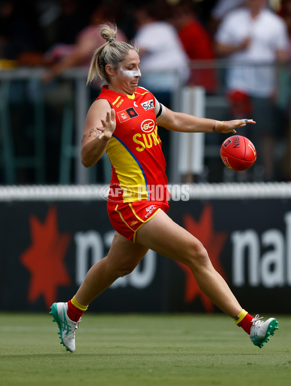 AFLW 2024 Round 02 - Gold Coast v Carlton - A-53795011