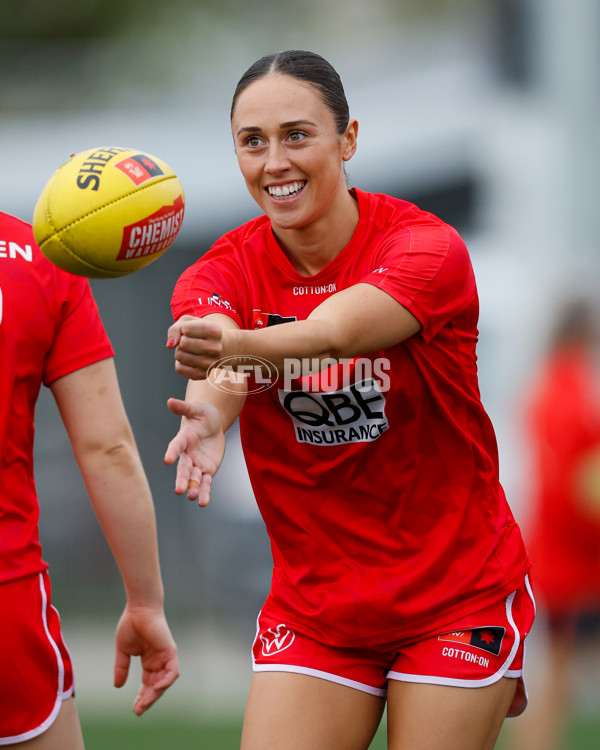 AFLW 2024 Round 02 - St Kilda v Sydney - A-53797582