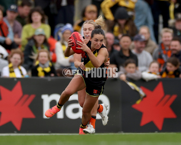 AFLW 2024 Round 02 - Richmond v GWS - A-53797599