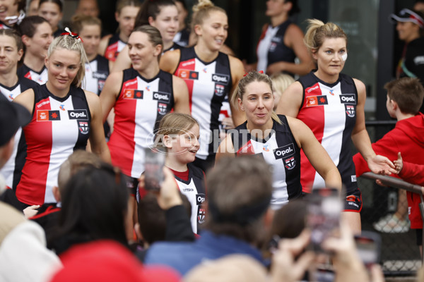 AFLW 2024 Round 02 - St Kilda v Sydney - A-53798039