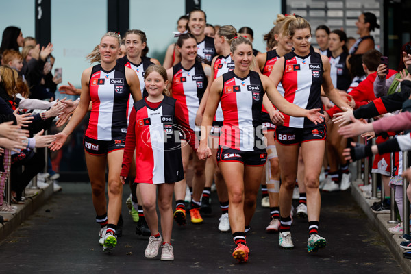 AFLW 2024 Round 02 - St Kilda v Sydney - A-53800419