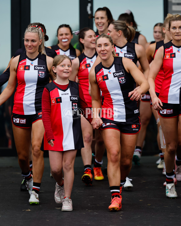 AFLW 2024 Round 02 - St Kilda v Sydney - A-53800722
