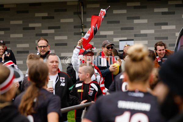 AFLW 2024 Round 02 - St Kilda v Sydney - A-53802904