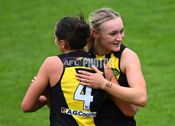 AFLW 2024 Round 02 - Richmond v GWS - A-53802923