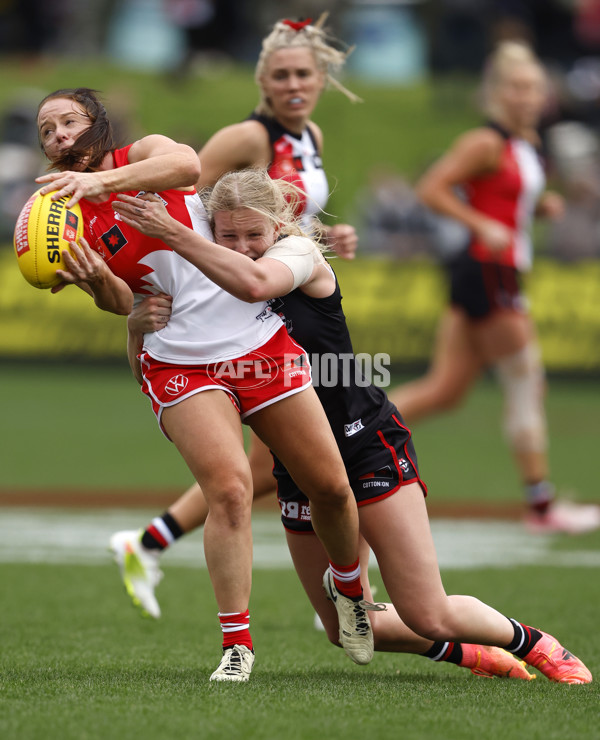 AFLW 2024 Round 02 - St Kilda v Sydney - A-53802941