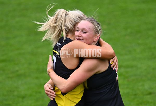 AFLW 2024 Round 02 - Richmond v GWS - A-53803315