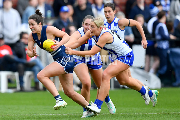 AFLW 2024 Round 02 - North Melbourne v Geelong - A-53803328