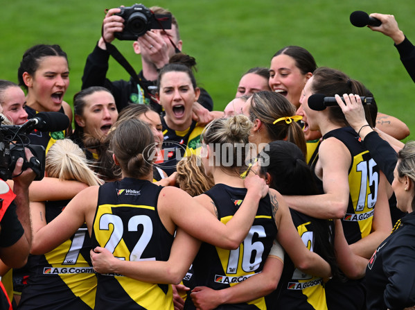 AFLW 2024 Round 02 - Richmond v GWS - A-53803335