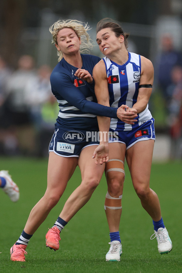 AFLW 2024 Round 02 - North Melbourne v Geelong - A-53803354