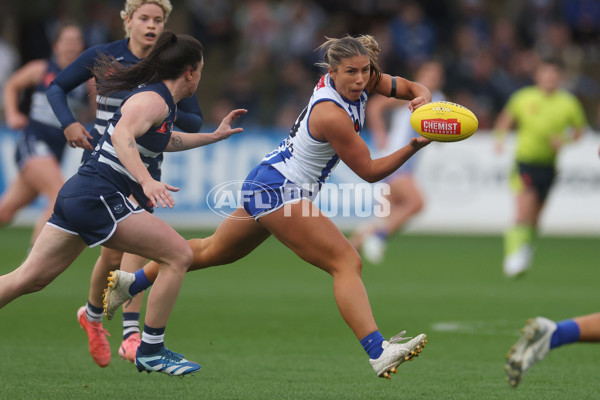 AFLW 2024 Round 02 - North Melbourne v Geelong - A-53803360