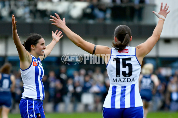 AFLW 2024 Round 02 - North Melbourne v Geelong - A-53803378