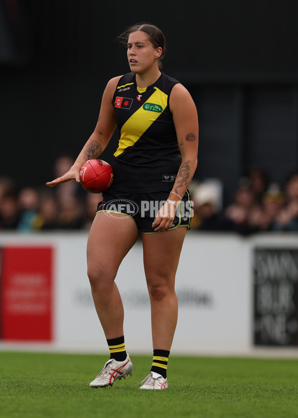 AFLW 2024 Round 02 - Richmond v GWS - A-53805651