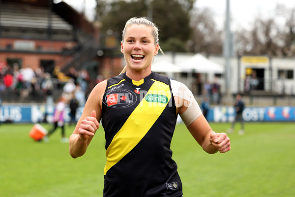 AFLW 2024 Round 02 - Richmond v GWS - A-53805664