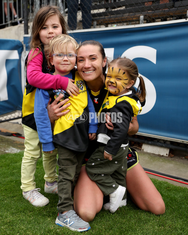 AFLW 2024 Round 02 - Richmond v GWS - A-53805670