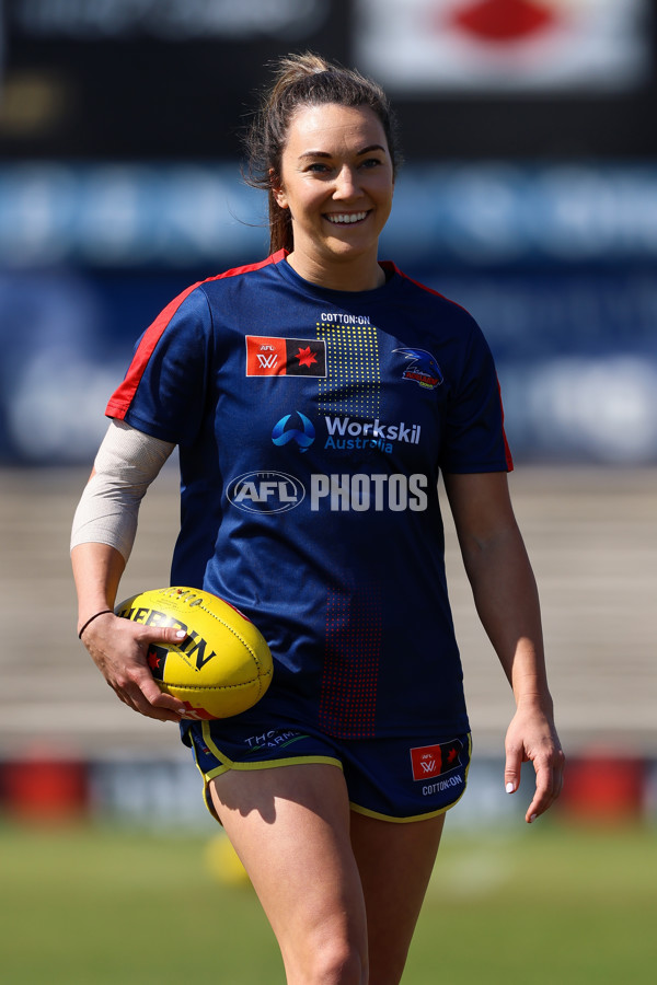 AFLW 2024 Round 02 - Fremantle v Adelaide - A-53805718