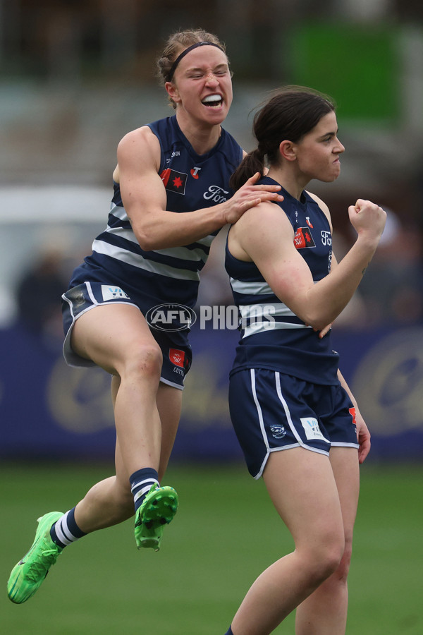 AFLW 2024 Round 02 - North Melbourne v Geelong - A-53806146