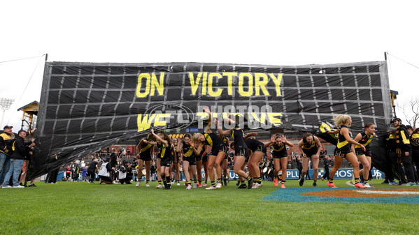 AFLW 2024 Round 02 - Richmond v GWS - A-53806165