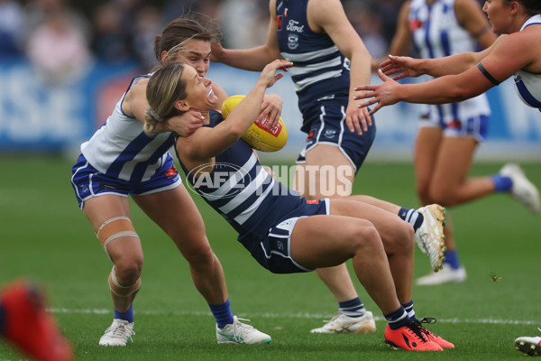 AFLW 2024 Round 02 - North Melbourne v Geelong - A-53806189