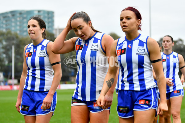 AFLW 2024 Round 02 - North Melbourne v Geelong - A-53808419