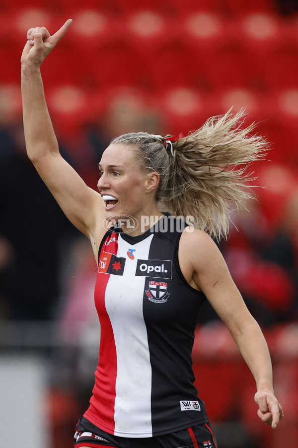 AFLW 2024 Round 02 - St Kilda v Sydney - A-53808978