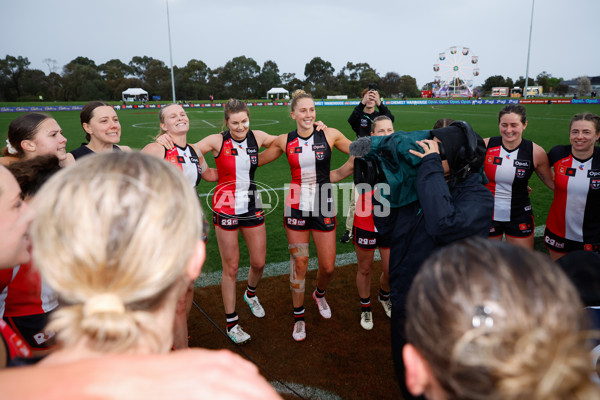 AFLW 2024 Round 02 - St Kilda v Sydney - A-53810948