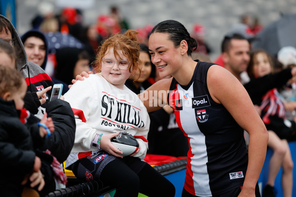 AFLW 2024 Round 02 - St Kilda v Sydney - A-53811632