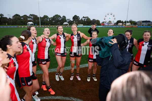 AFLW 2024 Round 02 - St Kilda v Sydney - A-53811633