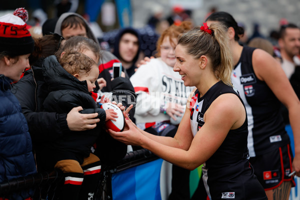 AFLW 2024 Round 02 - St Kilda v Sydney - A-53811638