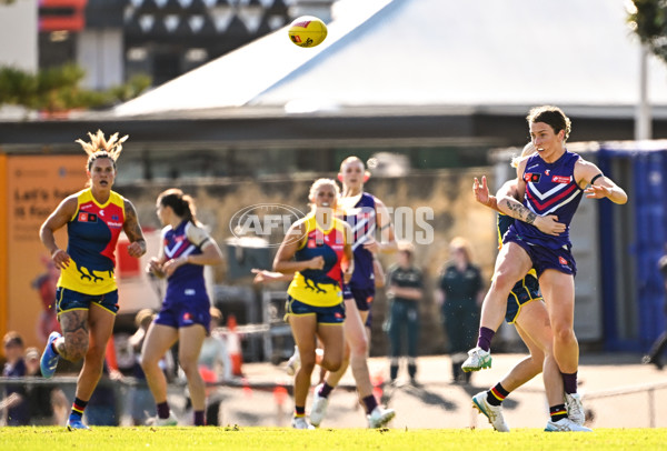 AFLW 2024 Round 02 - Fremantle v Adelaide - A-53811664