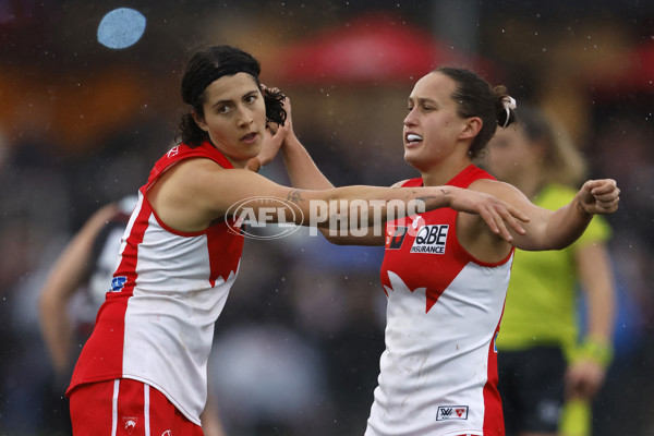 AFLW 2024 Round 02 - St Kilda v Sydney - A-53813642