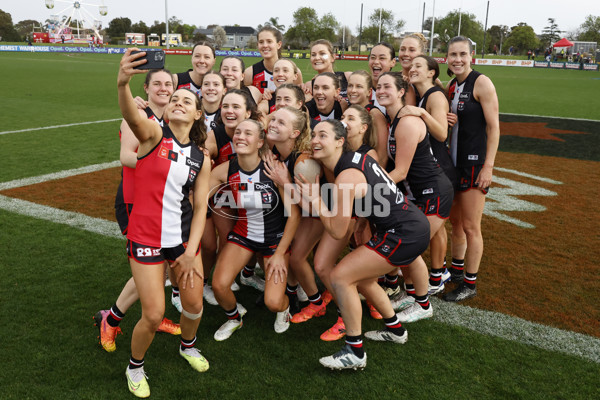 AFLW 2024 Round 02 - St Kilda v Sydney - A-53813647