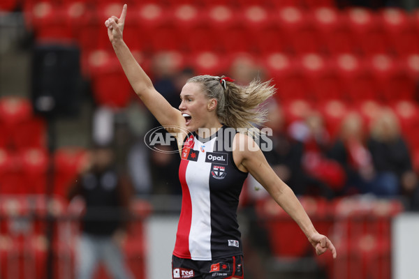 AFLW 2024 Round 02 - St Kilda v Sydney - A-53813681