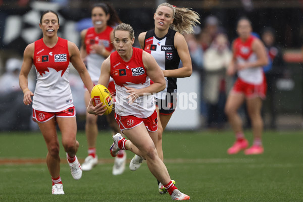 AFLW 2024 Round 02 - St Kilda v Sydney - A-53814166