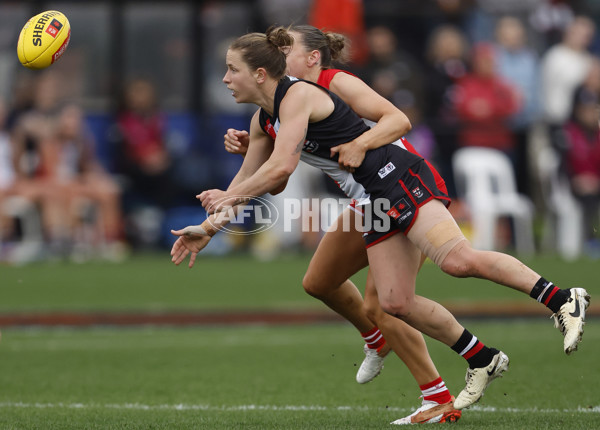 AFLW 2024 Round 02 - St Kilda v Sydney - A-53814171