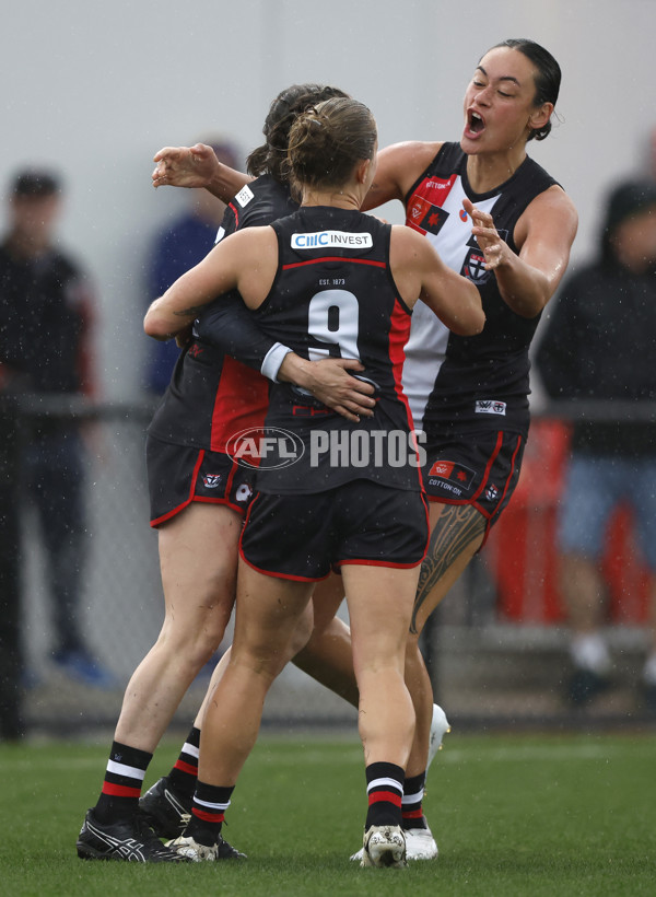 AFLW 2024 Round 02 - St Kilda v Sydney - A-53814179