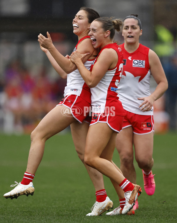 AFLW 2024 Round 02 - St Kilda v Sydney - A-53816351