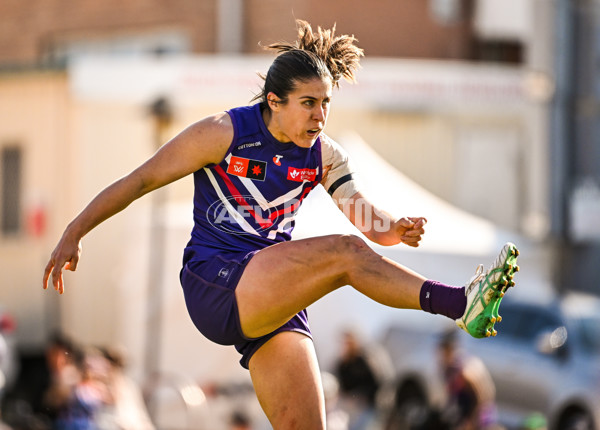 AFLW 2024 Round 02 - Fremantle v Adelaide - A-53816400