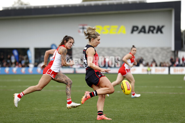 AFLW 2024 Round 02 - St Kilda v Sydney - A-53816415