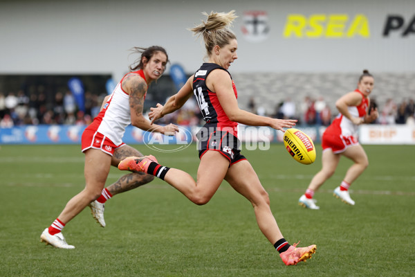 AFLW 2024 Round 02 - St Kilda v Sydney - A-53816416