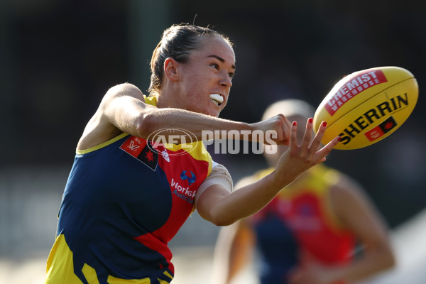 AFLW 2024 Round 02 - Fremantle v Adelaide - A-53816428