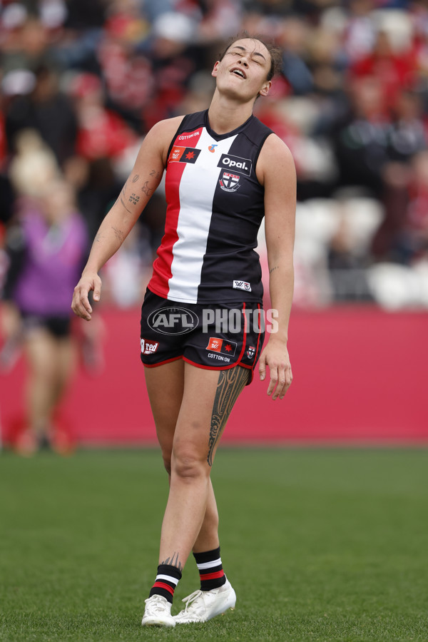 AFLW 2024 Round 02 - St Kilda v Sydney - A-53816432