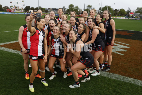 AFLW 2024 Round 02 - St Kilda v Sydney - A-53818884