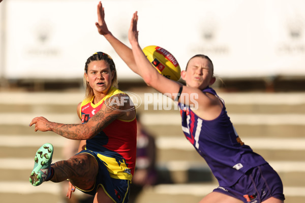 AFLW 2024 Round 02 - Fremantle v Adelaide - A-53818912