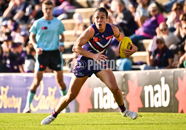 AFLW 2024 Round 02 - Fremantle v Adelaide - A-53818933