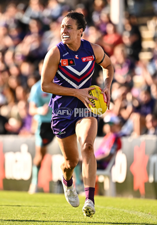 AFLW 2024 Round 02 - Fremantle v Adelaide - A-53819426