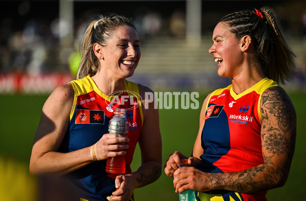 AFLW 2024 Round 02 - Fremantle v Adelaide - A-53822747