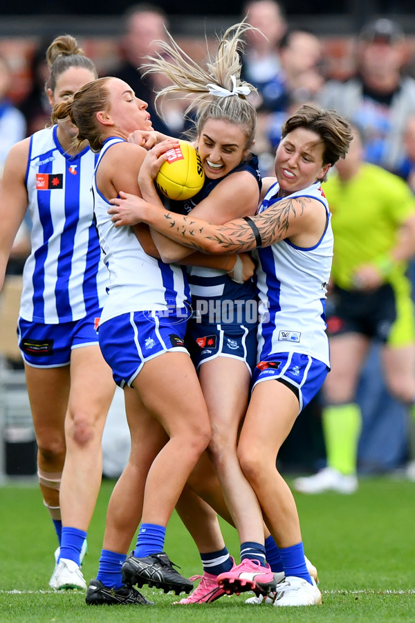 AFLW 2024 Round 02 - North Melbourne v Geelong - A-53824234