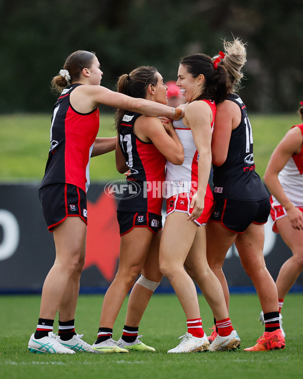 AFLW 2024 Round 02 - St Kilda v Sydney - A-53824278