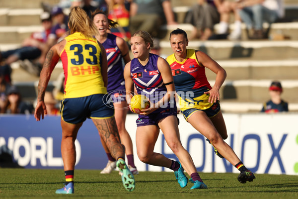 AFLW 2024 Round 02 - Fremantle v Adelaide - A-53825991